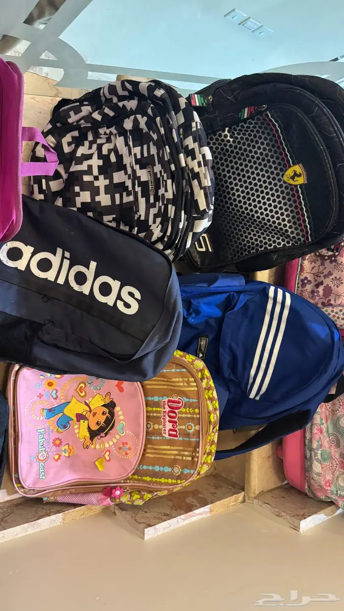 شنط مدرسيه 2
