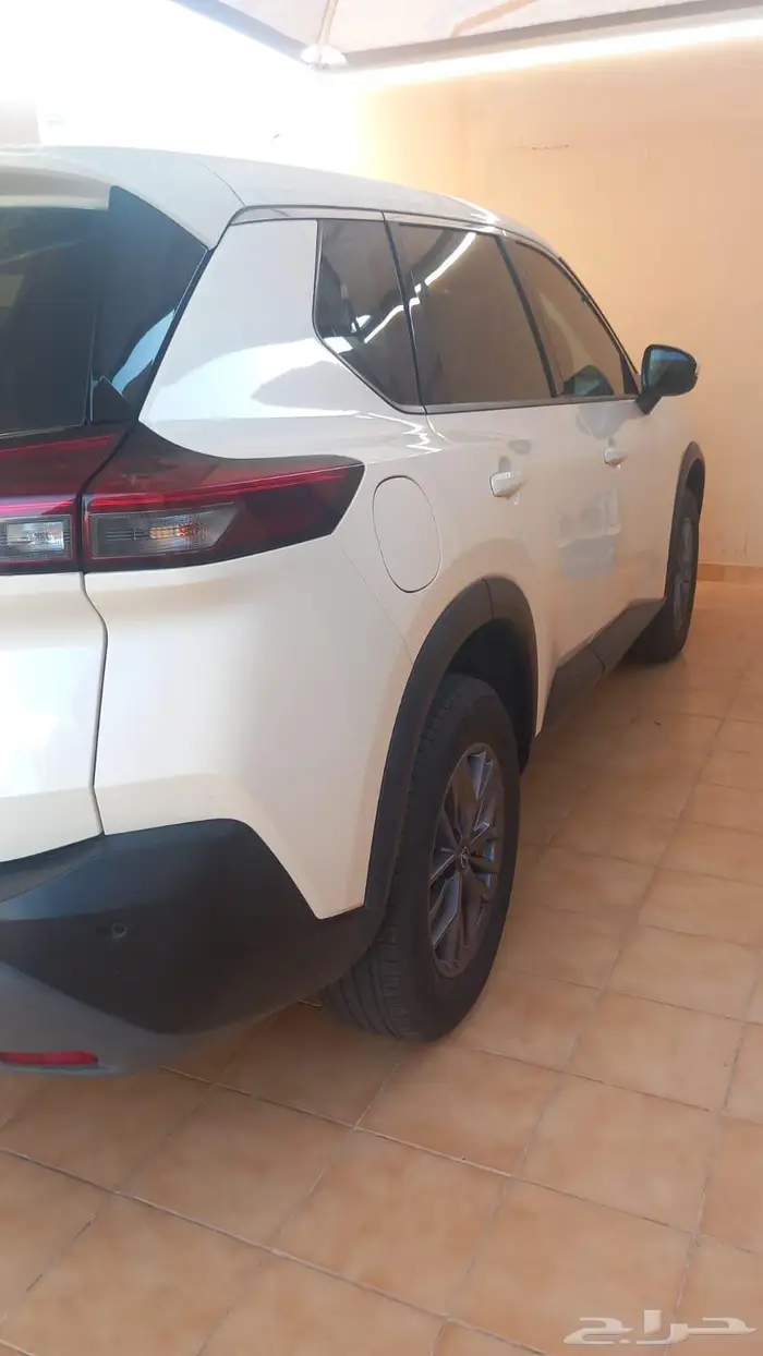سيارة اكس تريل 7 مقاعد نيسان 2024 1