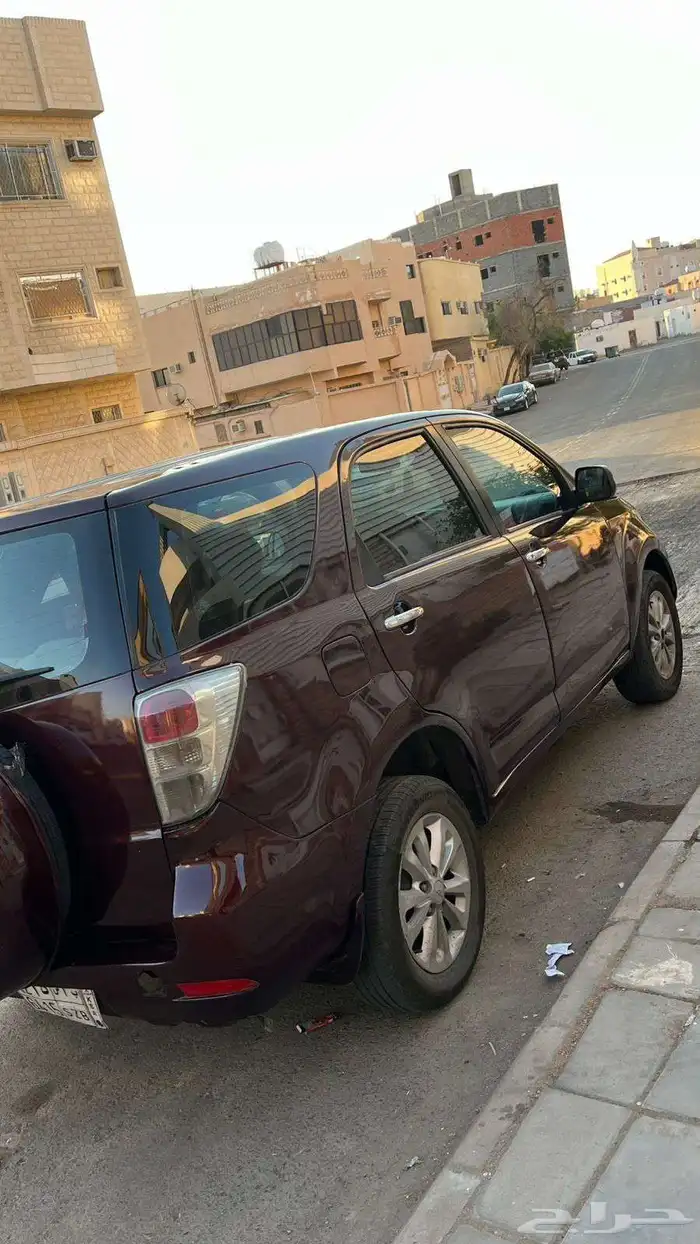 دايهاتسو 2012 1