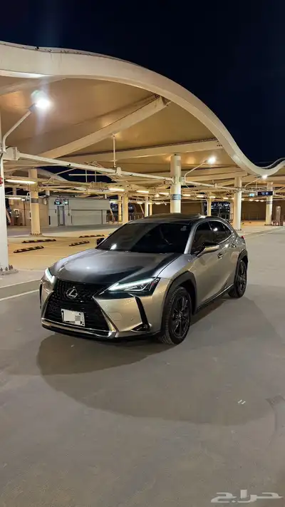 لكزس UX200 بنزين 2021 تيتانيوم وكالة index