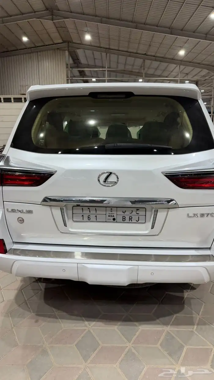 جيب لكزس 2020 LX570 لؤلؤي 2