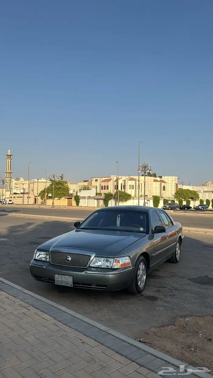 فورد ماركيز 2004 . 6