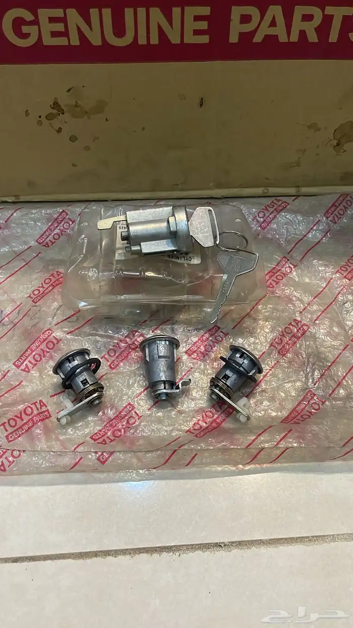 طقم كيلونات هايلكس 79 إلى 82 اصلي جديد 1