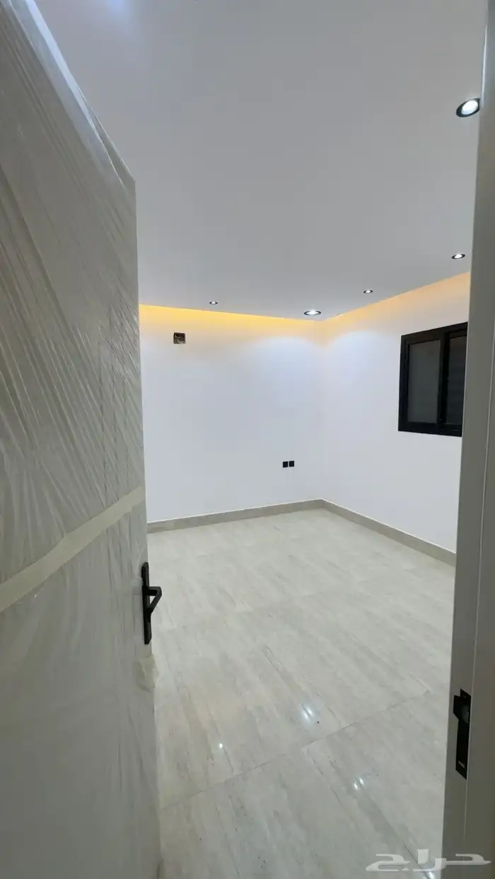 شقه حي طويق غرفتين وصاله 12