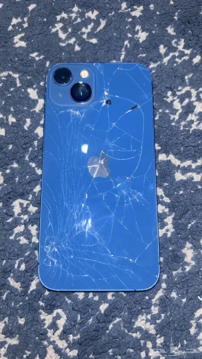 iPhone 13 نظيف مبدل بطارية اصلية الضمان باقي خمس شهور 2