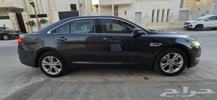 2017 Ford Taurus with mid options for sale family package 3
