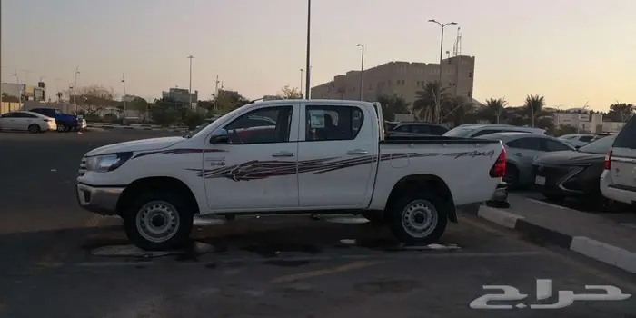 هايلوكس ديزل دبل ماكينة حجم 2400 قير عادي موديل 2024 0
