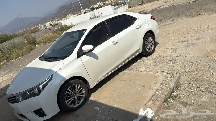 كورولا نظيفه وسلبمه من الحوادث 1