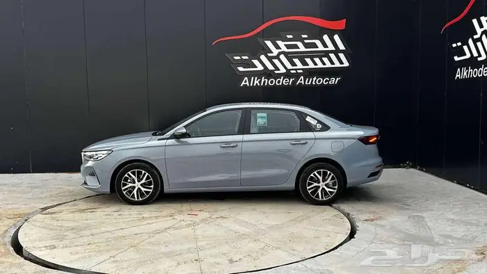 جيلي ام جرند 2025 3