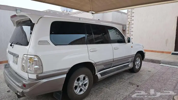 لاندكروزر 2004 3