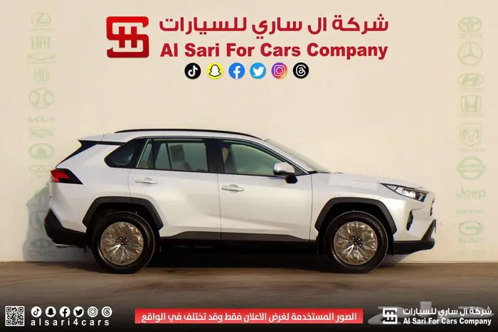 تويوتا راف فور XLE مكينة 2.0 2025 22