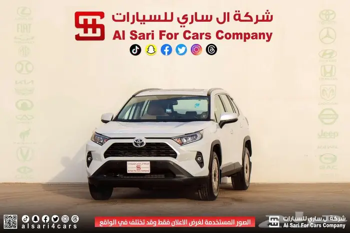 تويوتا راف فور XLE مكينة 2.0 2025 28