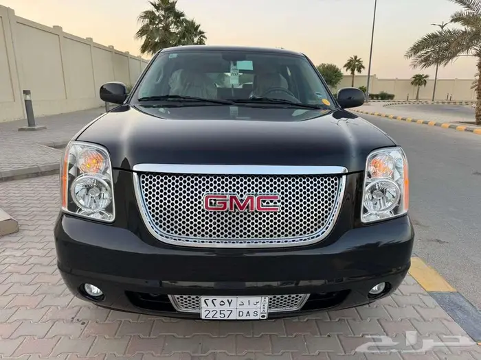 جي ام سي يوكن SLT 10