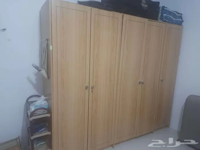 للبيع دولاب خزانة ملابس كبيرة   مكة 0