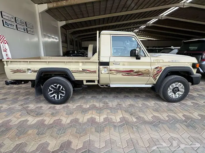 تويوتا شاص بنزين فل كامل رفرف ونش سعودي 2025 4