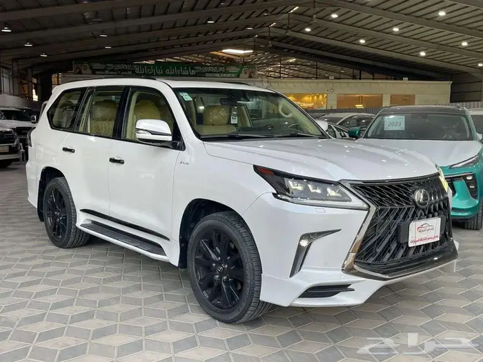 لكزس 2019 LX570 بلاك ايديشن 3
