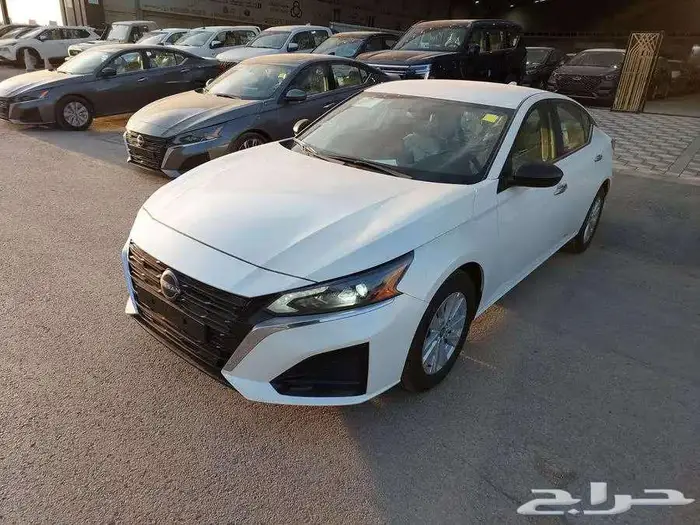 نيسان التيما 2025 ستاندر 8