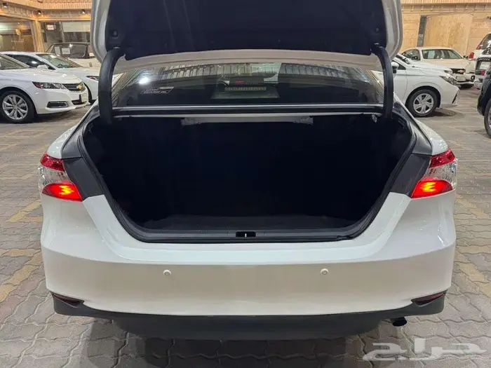 للبيع تويوتا كامري 2019 فئه LE سعودي 36