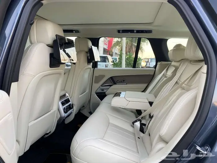 رانج روفر HSE V8 2025 فل كامل مواصفات خليجية ضمان الناغي 5