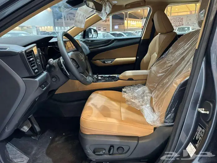 لكزس ان اكس 2025AA 350 بريمي 7