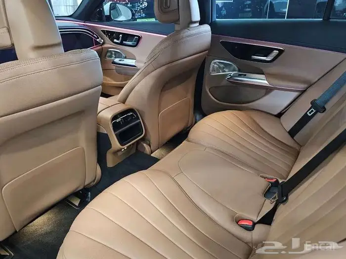 مرسيدس E300 4MATIC AMG Line (W214) 2024 - وارد كوريا 12