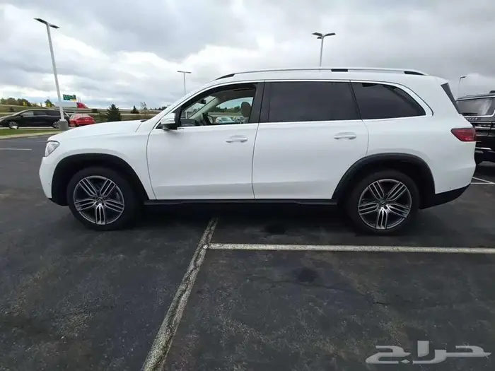 2024 Mercedes-Benz GLS 450 4MATIC 3