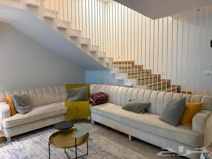 للبيع طقمين كنب نظيف 6