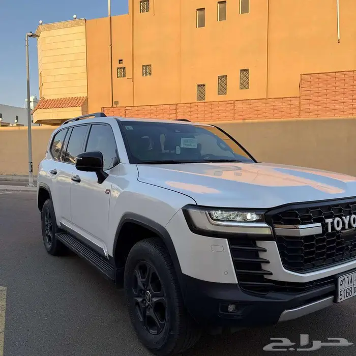 لاند كروزر 5