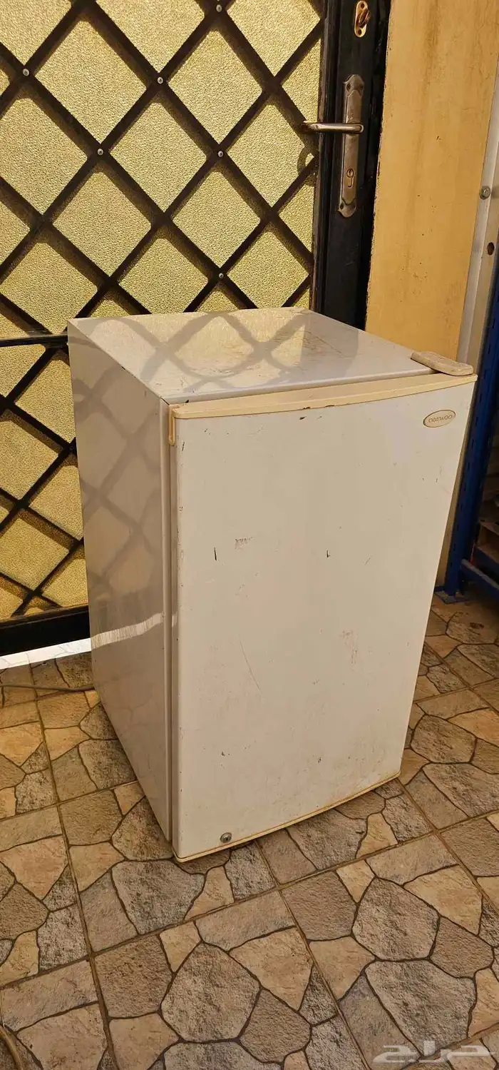 الثلاجة على السوم والبيع سمح 1