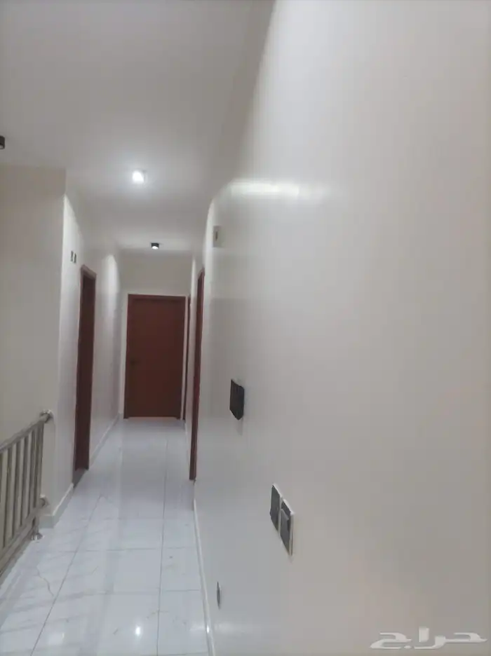 شقه دوبلكس اعالي جده للايجار 7 غرف دورين 1