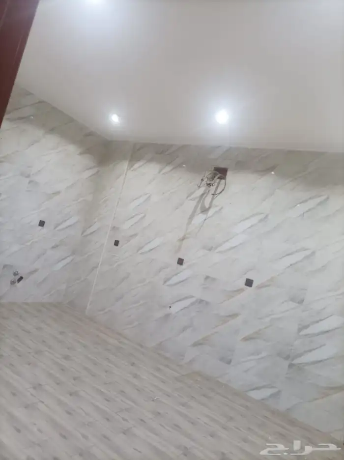 شقه دوبلكس اعالي جده للايجار 7 غرف دورين 9