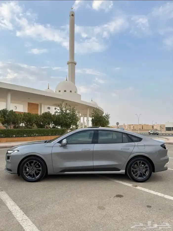 فورد تورس 2025 امبيانتي سعودي 2