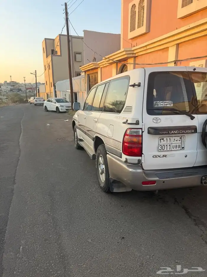 جيب صالون جي اكس ار موديل 2001 للبيع 1