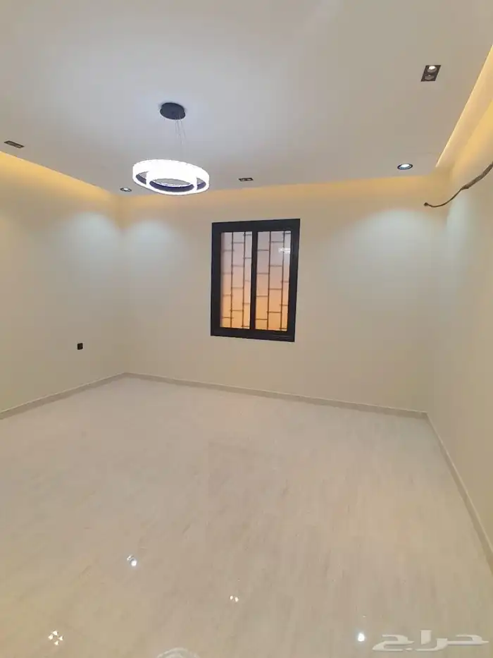 للبيع دور ارضي تمليك تشطيبات فاخره بسعر 580الف 6غرف 16