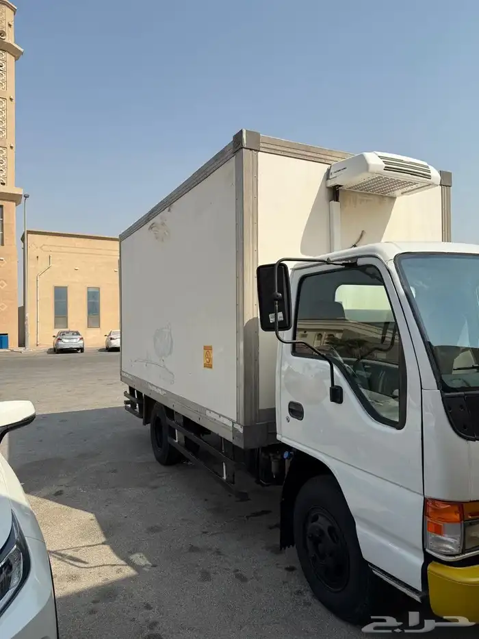 دينا ايسوزو 2005 3