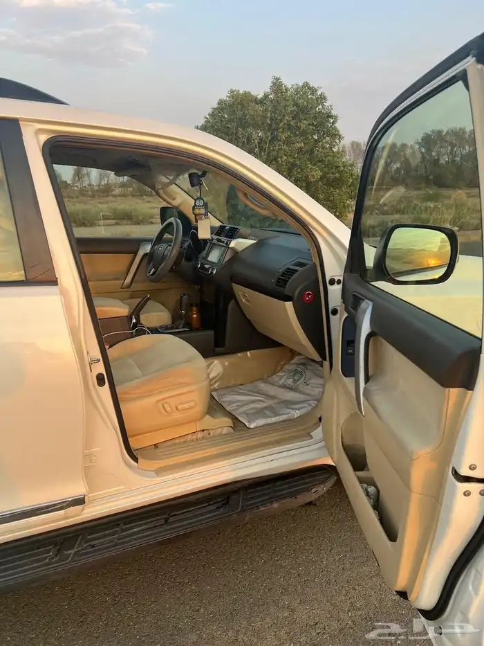 برادو 2015 فتحة سقف 6 سرندل مخزن 12