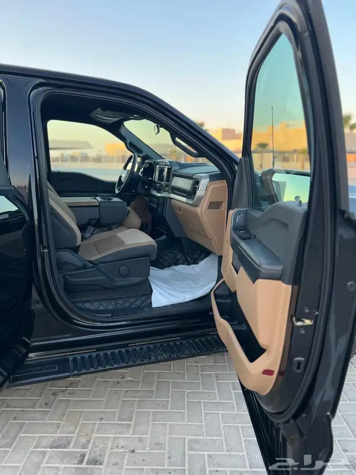 للبيع فورد F 150 موديل 22 وكالة 9