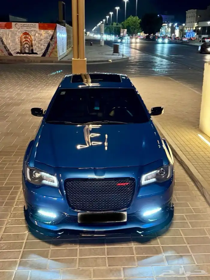 كرايسلر c300 2021 فل كامل اكزيكتيف 8 سلندر 5.7 10