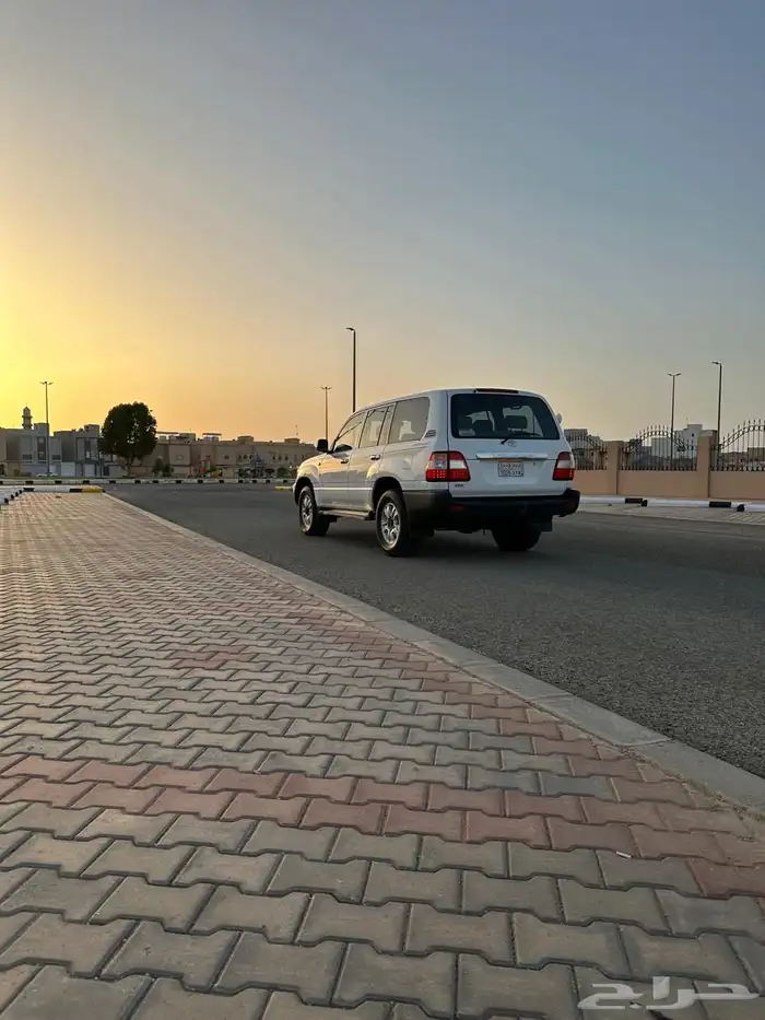 لاندكروزر هدد 2007 قير عادي اساس 12