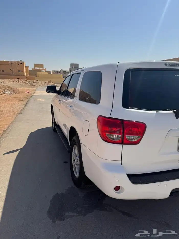تايوتا سيكويا 2013 1
