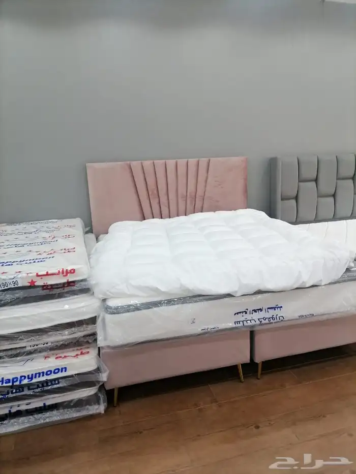 غرفة نوم كاملة  أثاث منزلي  سرير ودولاب وبطانيات 6