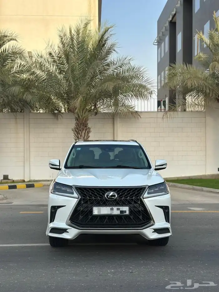 لكزس LX570 2020 بلاك ادشن 1
