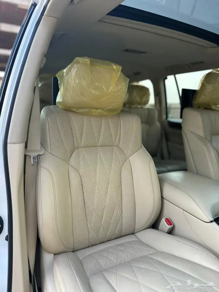 لكزس LX570 2020 بلاك ادشن 21