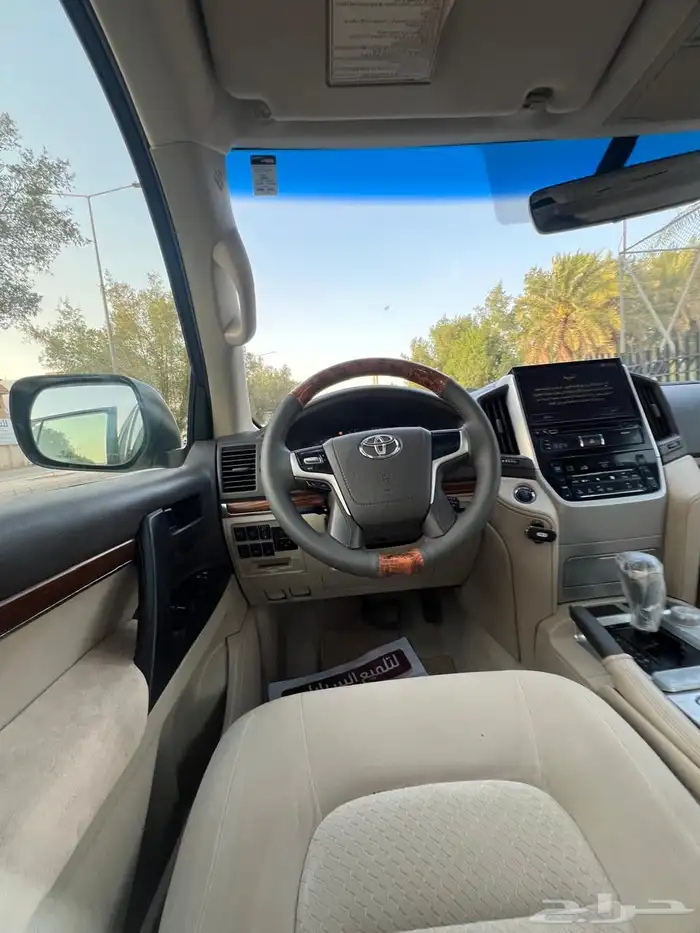 تويوتا- لاندكروزر - GXR - 2018 - سعودي - فل 9