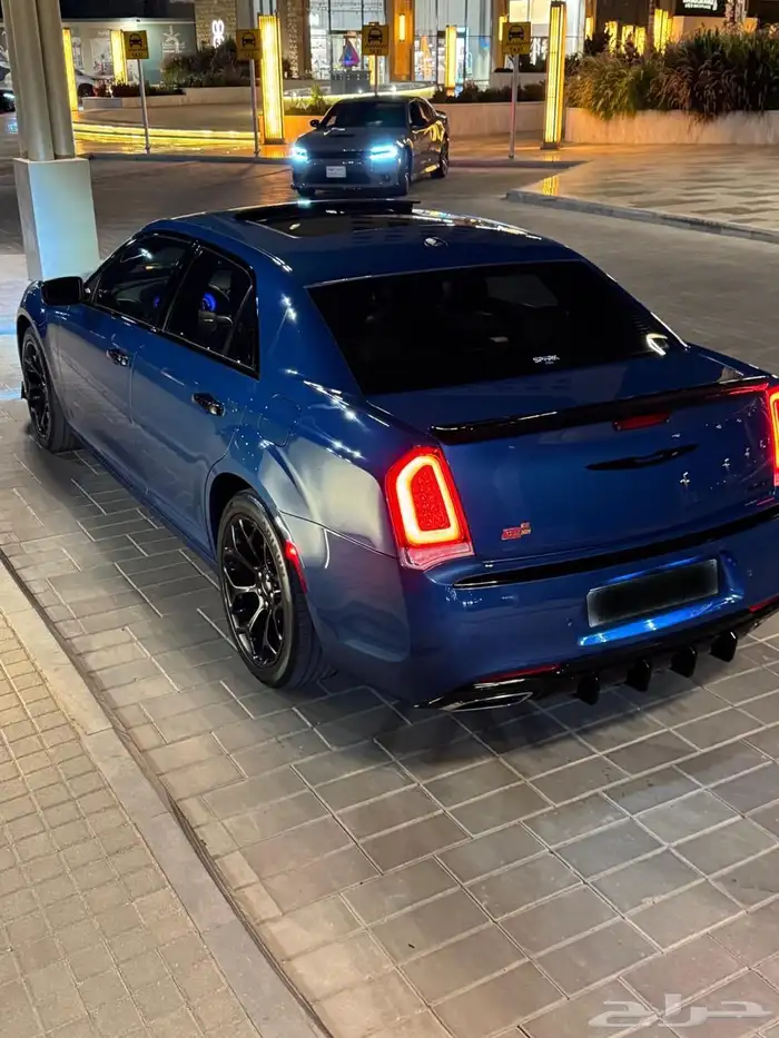 كرايسلر c300 2021 فل كامل اكزيكتيف 8 سلندر 5.7 1