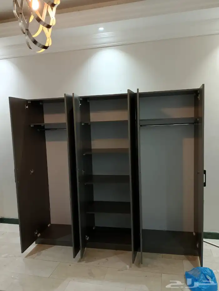 غرفة نوم كاملة  أثاث منزلي  سرير ودولاب وبطانيات 30