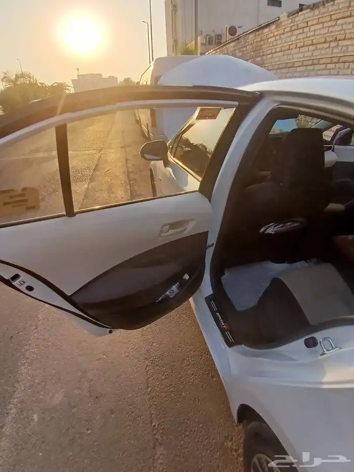 Toyota Corolla 2022 4