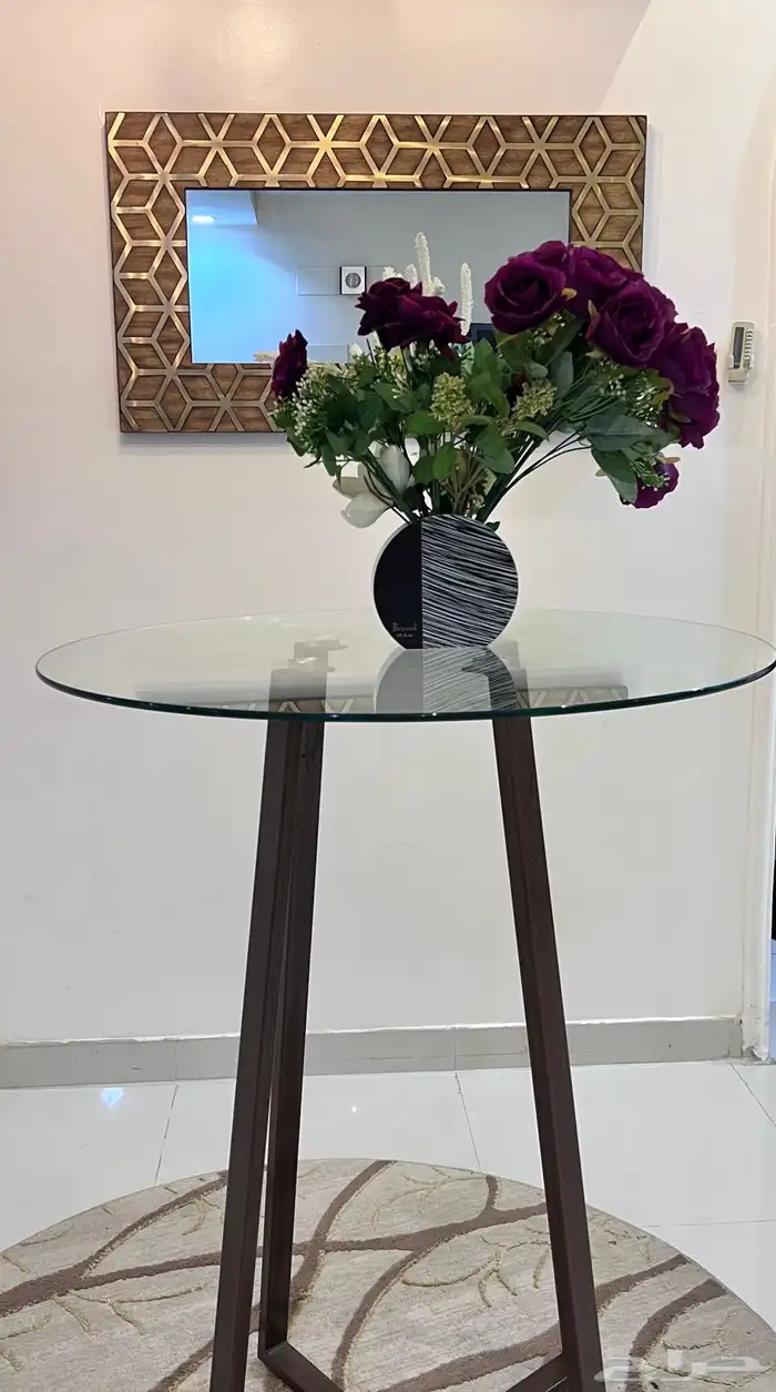 لوحه وطاوله ومرايه 3