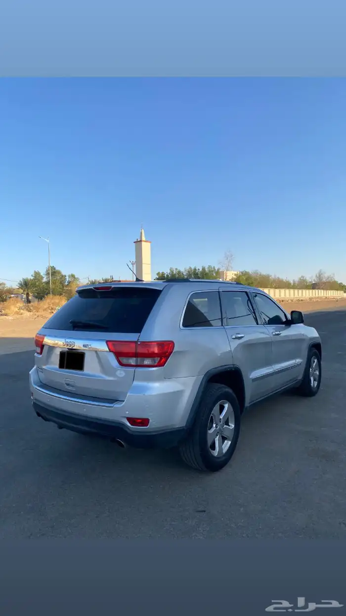 جيب جراند شيروكي 2013 1