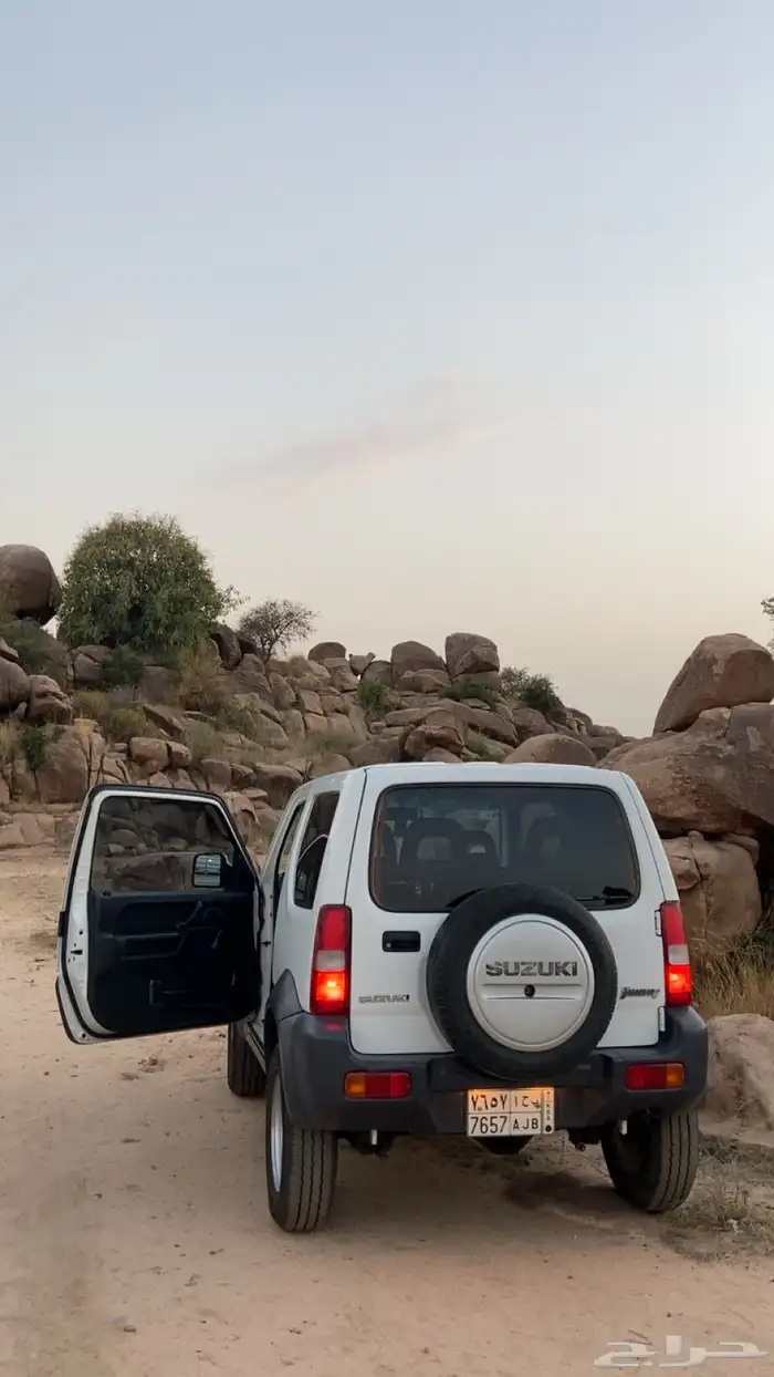 سوزوكي جمني للبيع 2010 11